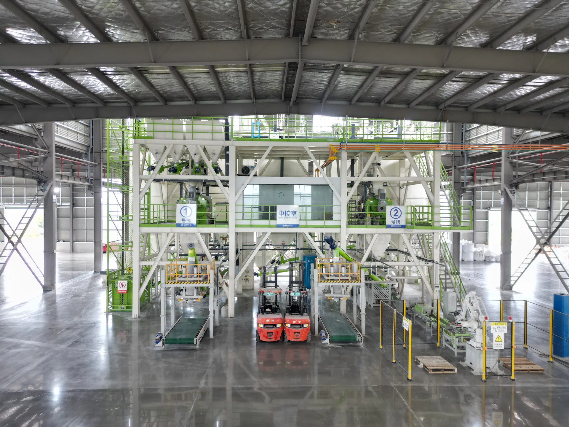 Automated production line inside the DENAMEE manufacturing facility